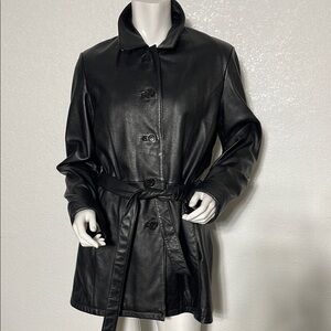 Wilson Black 💯Leather Jacket with Mid-Length Design and Folded Collar